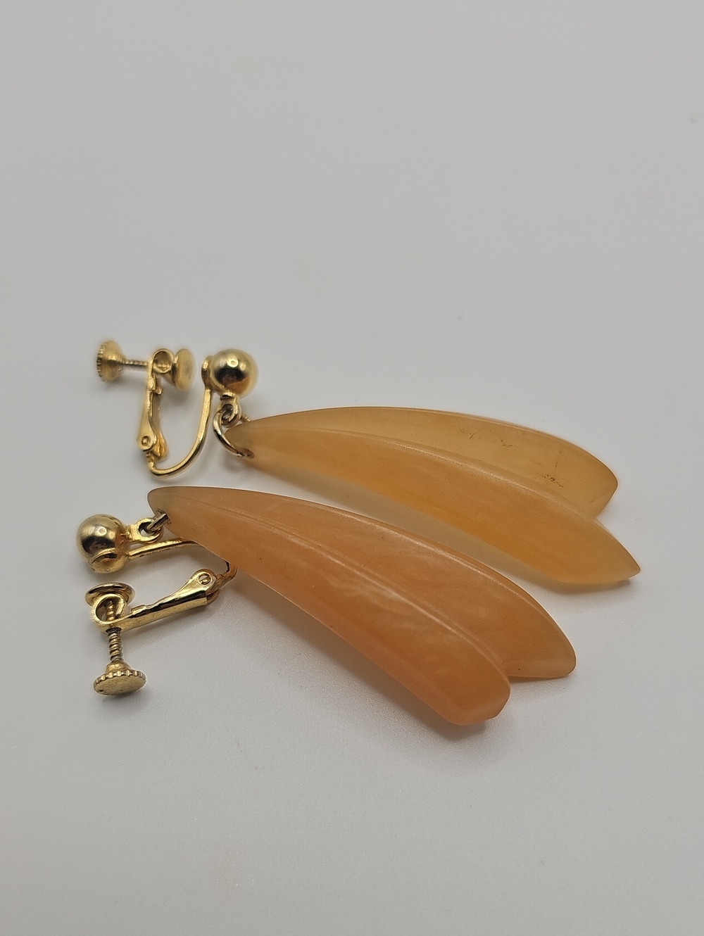Vintage Peach Lucite Screw Back Dangle Earrings. Lovely
